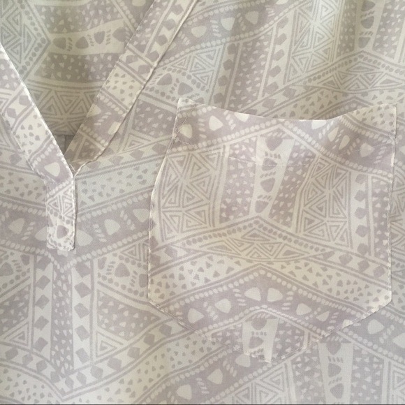 Maurice’s Chiffon Geo Print 3/4 Sleeve Top SZ 1 - Picture 6 of 6